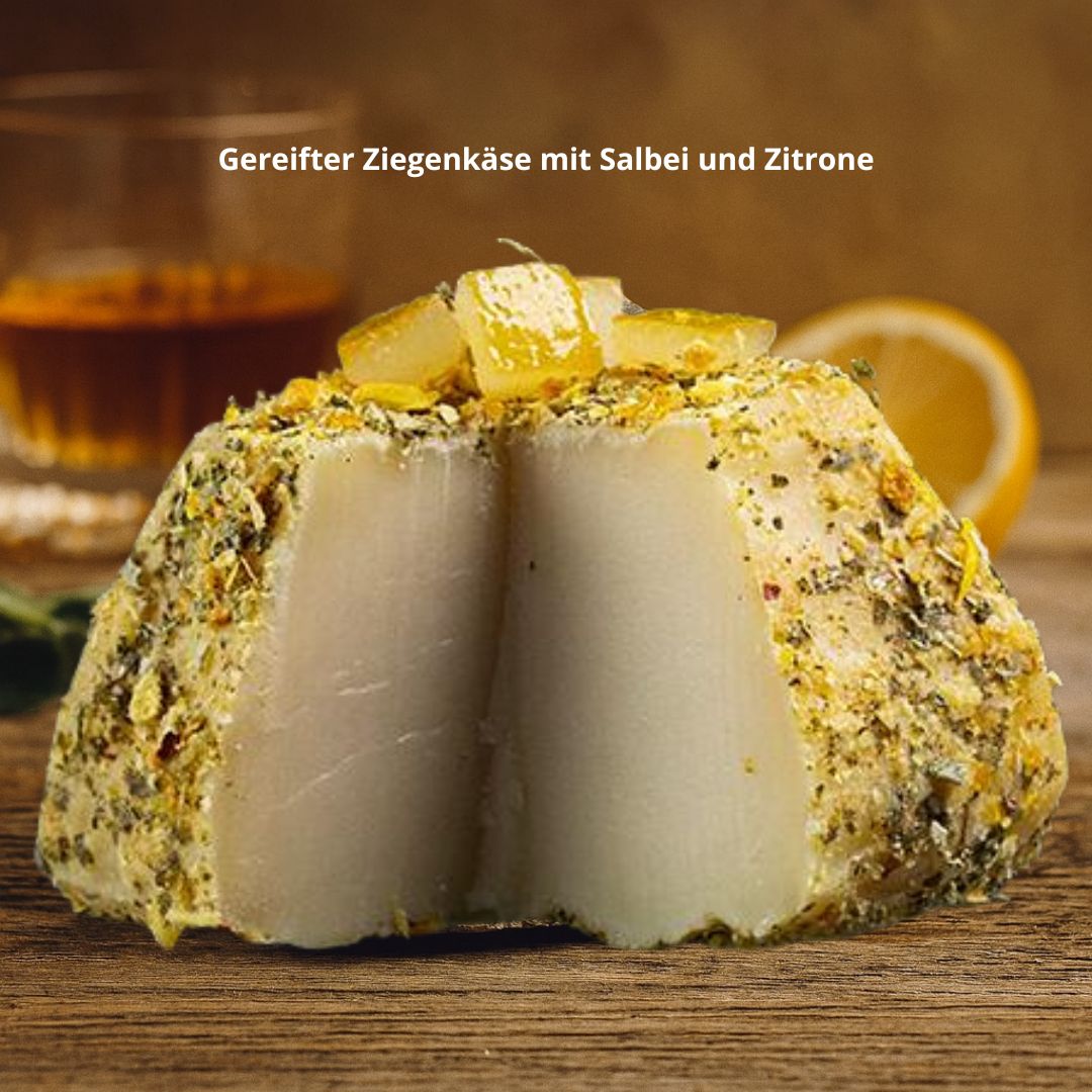 Caprino al Mezcal, 250g – Gereifter Ziegenkäse mit Salbei und Zitrone